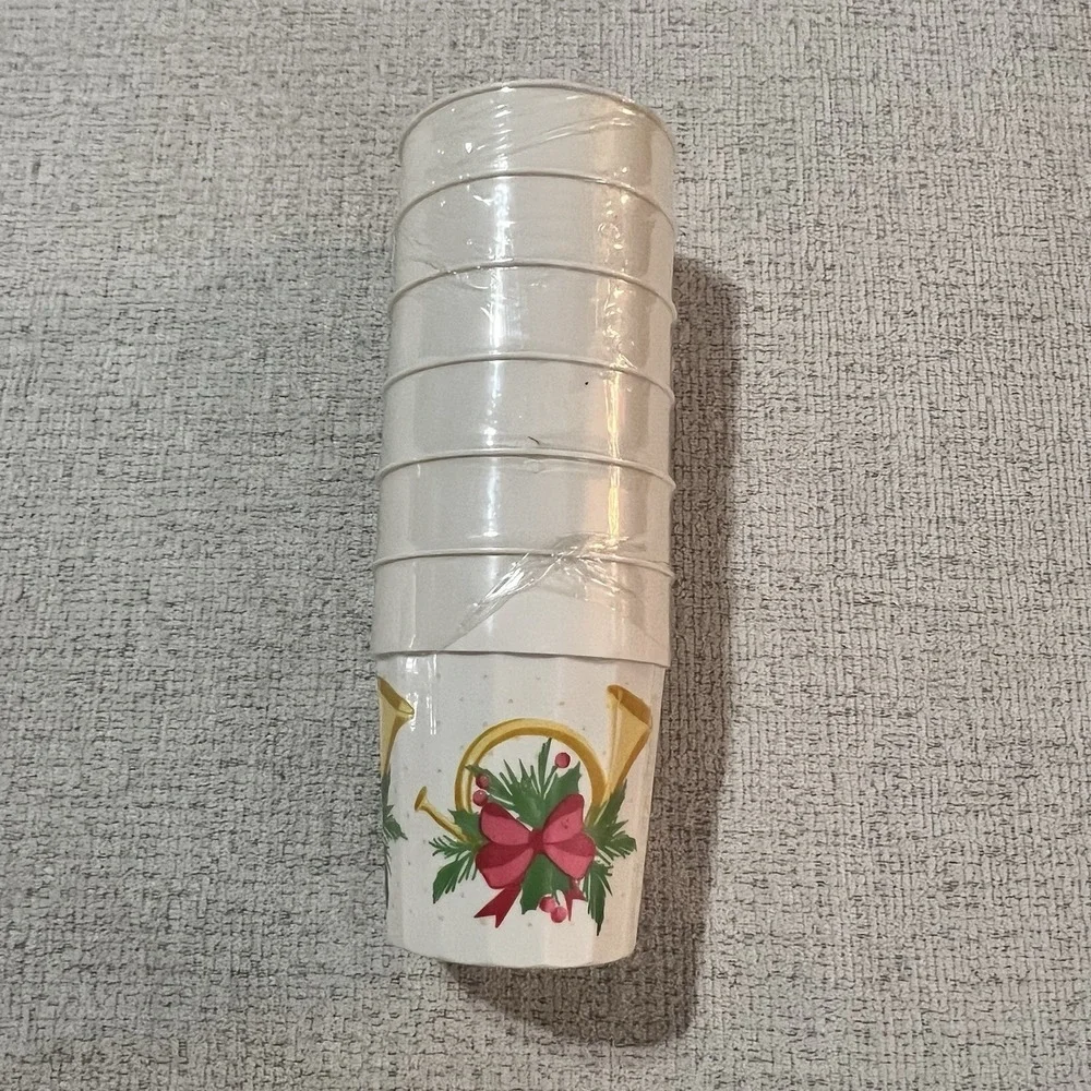 Christmas Plates Cups Napkins Lot Some Vintage Santa Holly Holiday‎ Party